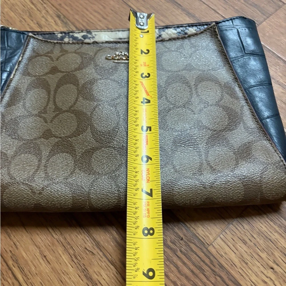 Coach Signature Beige and Black Wristlet